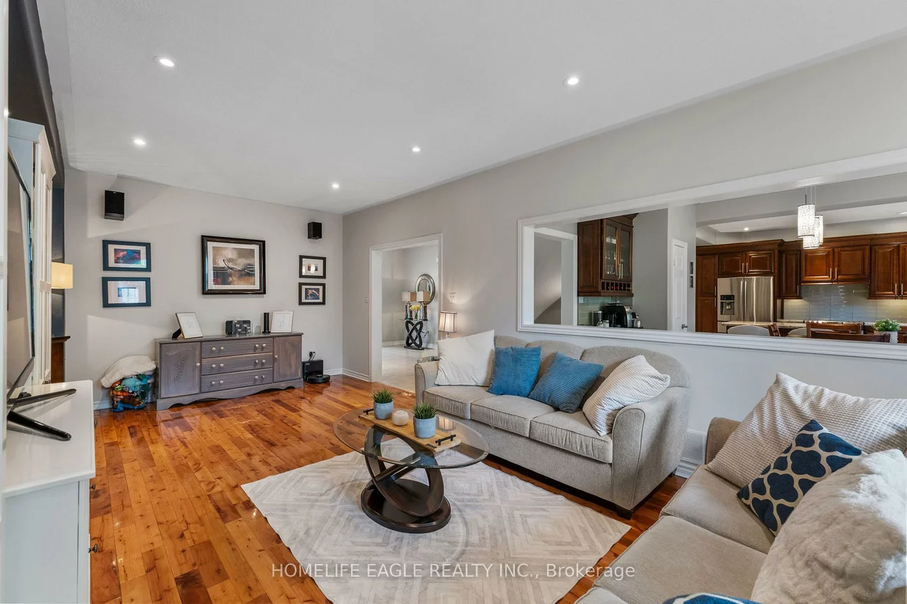 14, Rebecca, Painswick South, Barrie