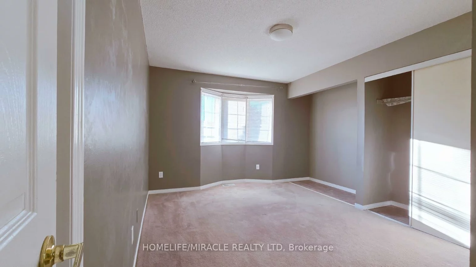 12, Gore, Ardagh, Barrie