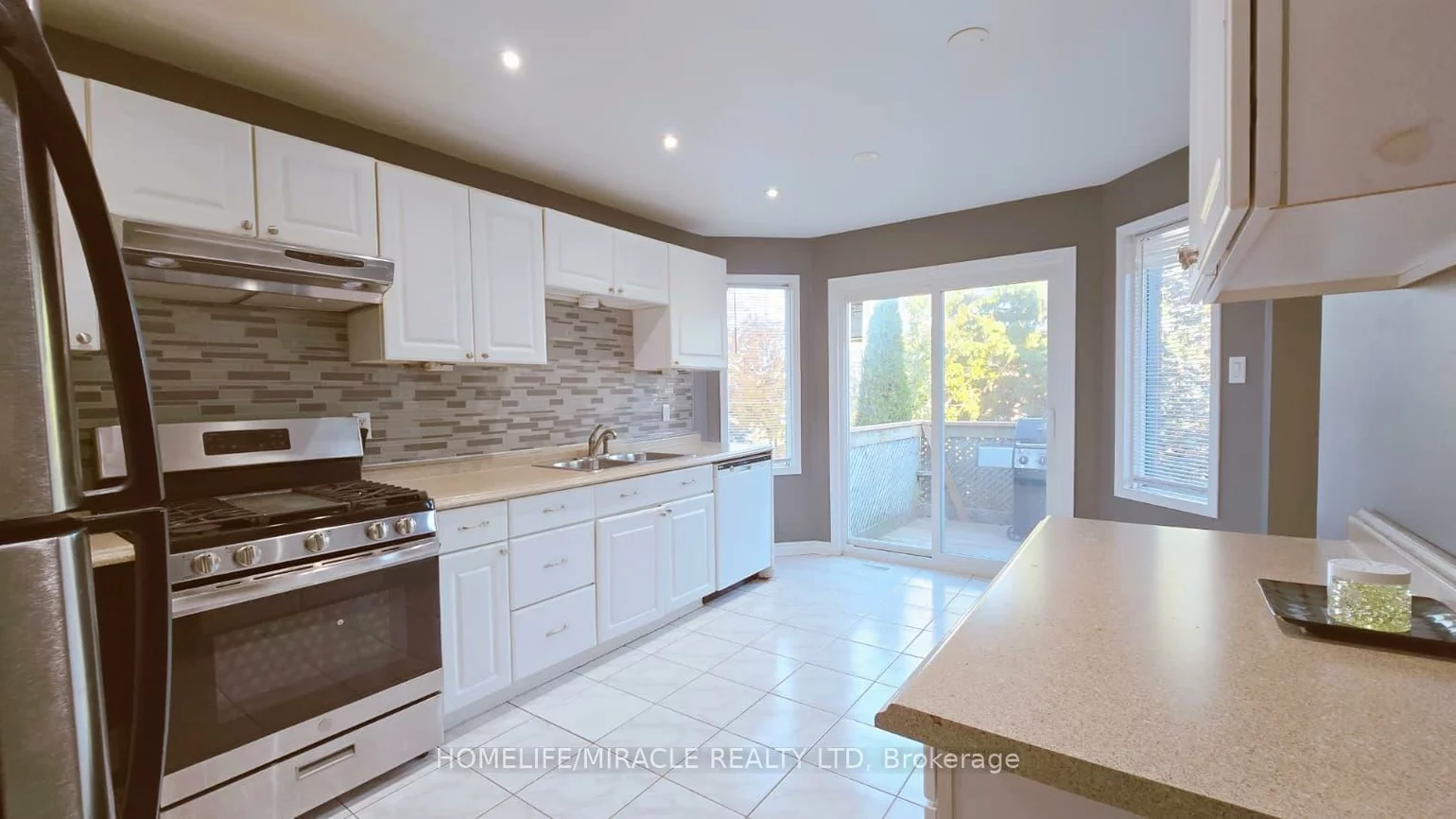 12, Gore, Ardagh, Barrie