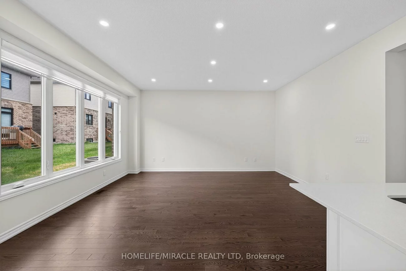 11, Phoenix, Rural Barrie Southeast, Barrie