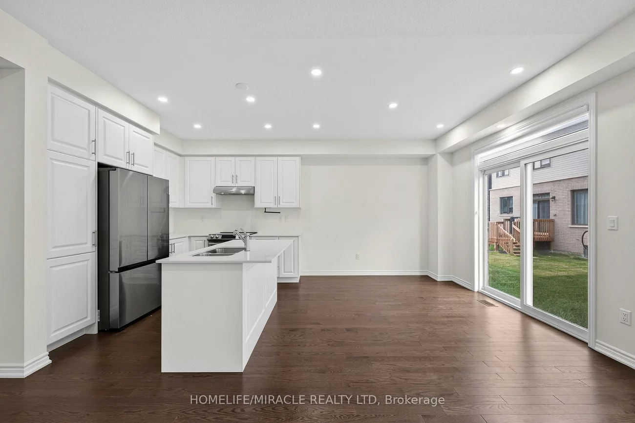 11, Phoenix, Rural Barrie Southeast, Barrie