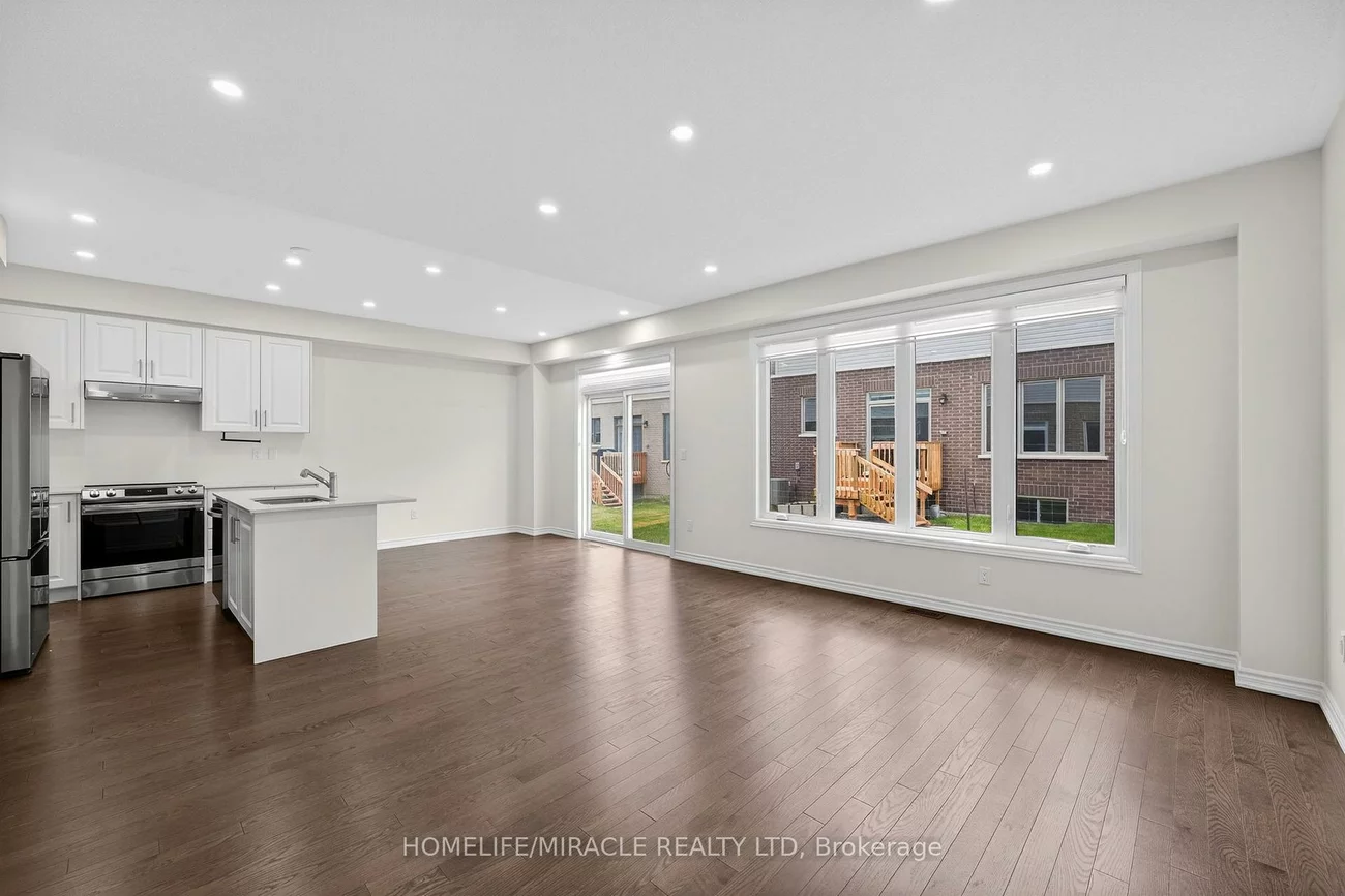 11, Phoenix, Rural Barrie Southeast, Barrie