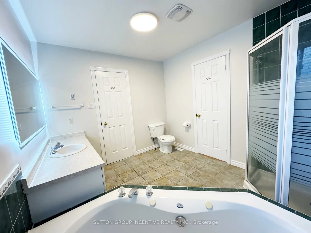 18, Forest Dale, Little Lake, Barrie