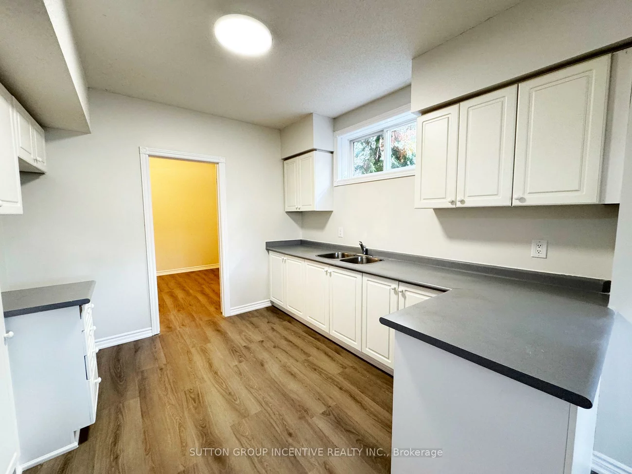 18, Forest Dale, Little Lake, Barrie