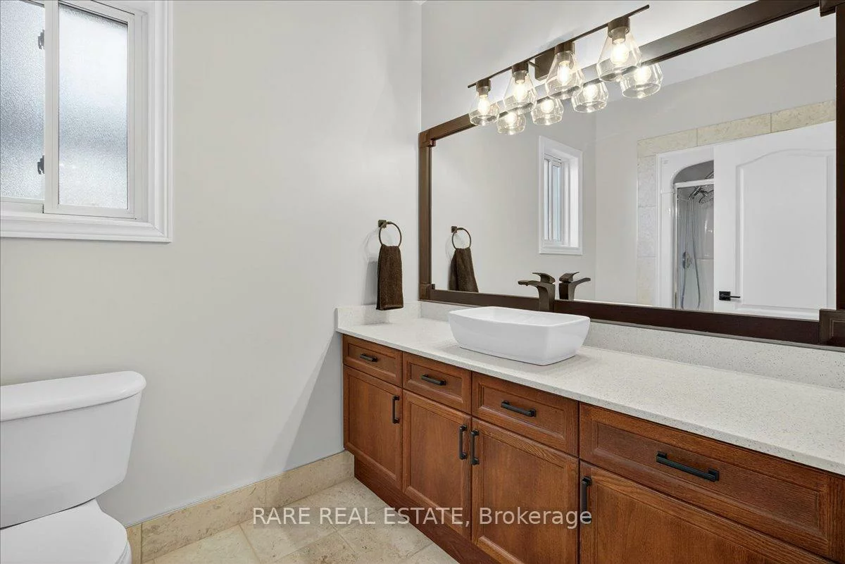 2, Mailey, Edgehill Drive, Barrie