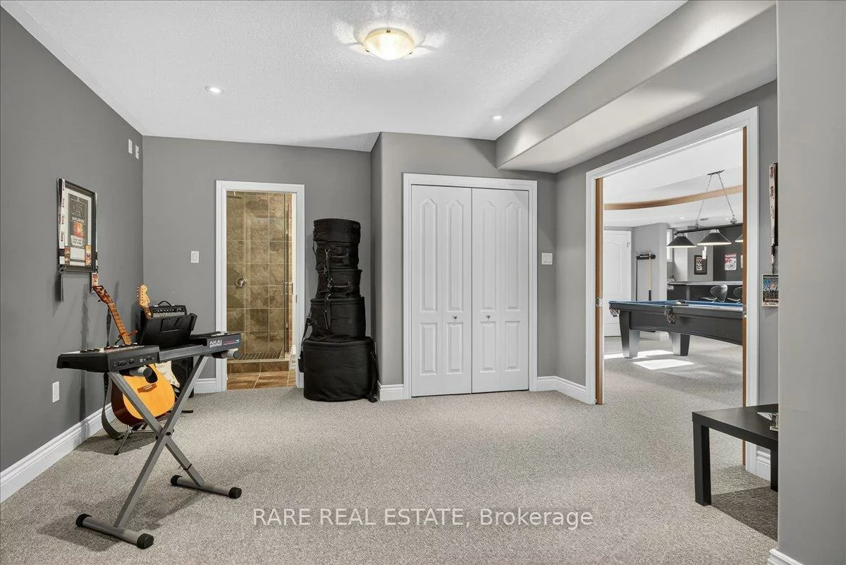 2, Mailey, Edgehill Drive, Barrie