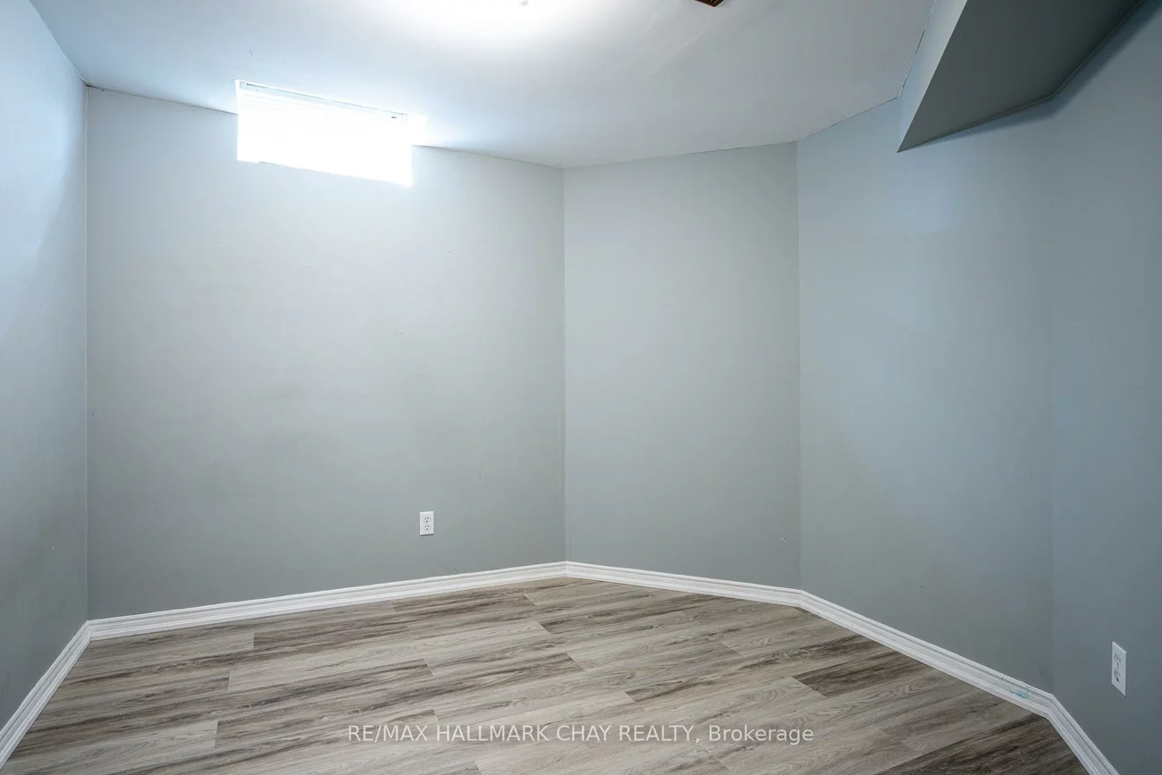 197, Livingstone, Sunnidale, Barrie