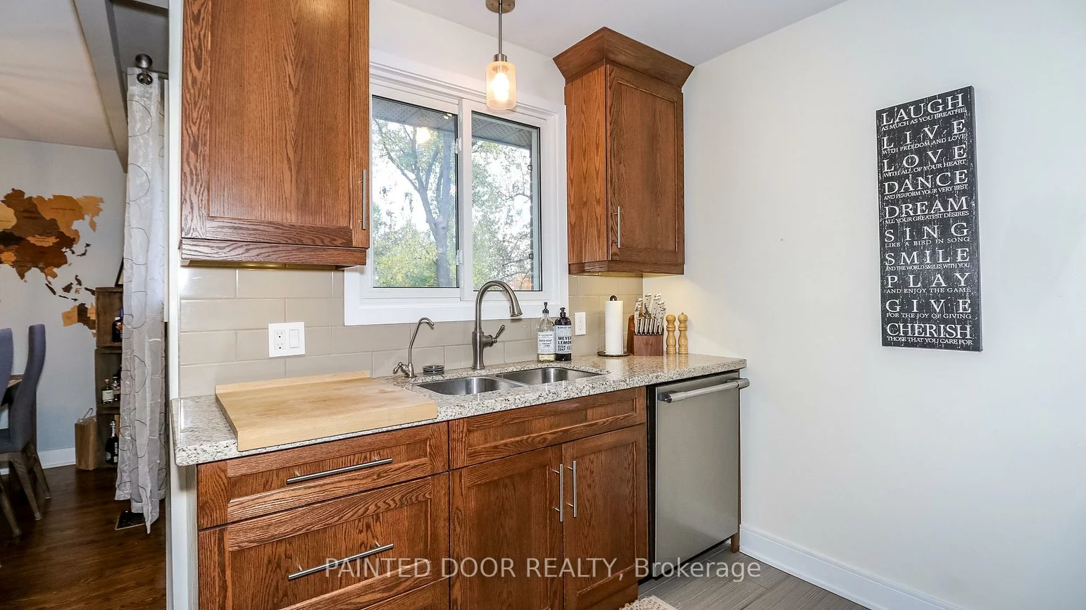 14, Steel, Grove East, Barrie