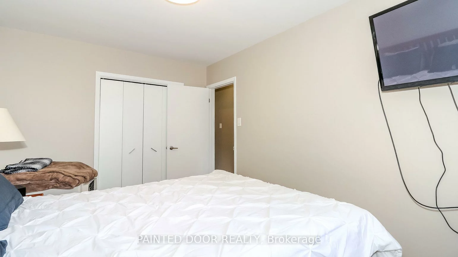 14, Steel, Grove East, Barrie