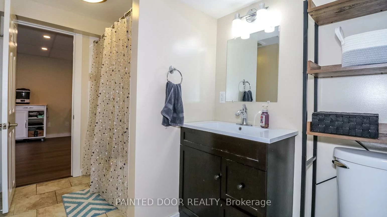 14, Steel, Grove East, Barrie