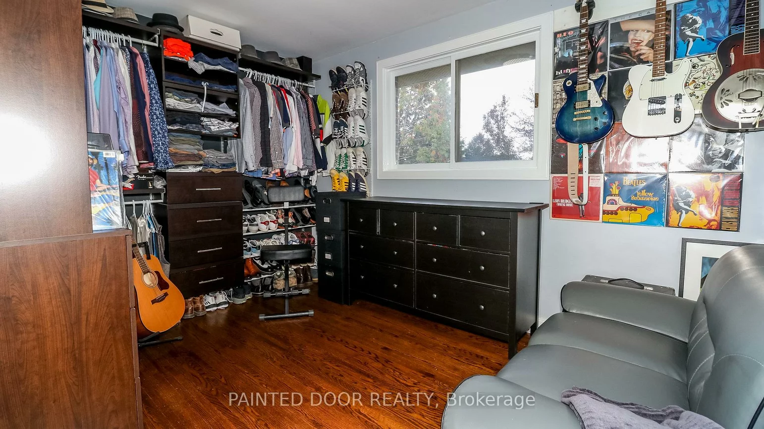 14, Steel, Grove East, Barrie