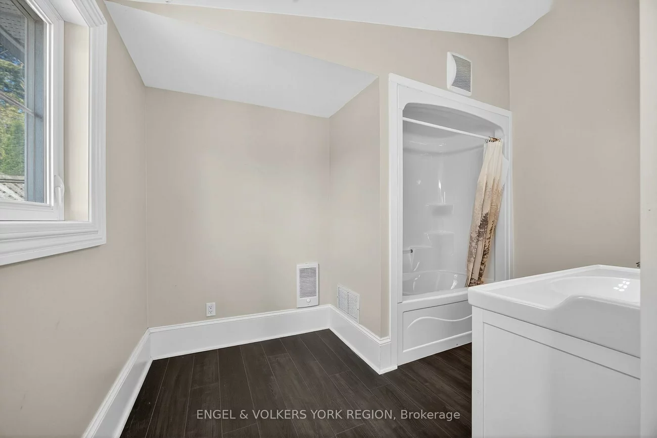 52, Parkside, Queen's Park, Barrie