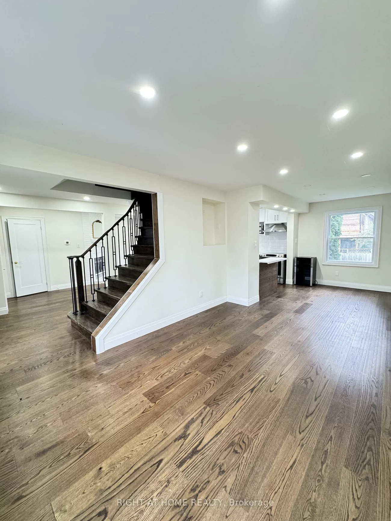 247, Hickling, Grove East, Barrie