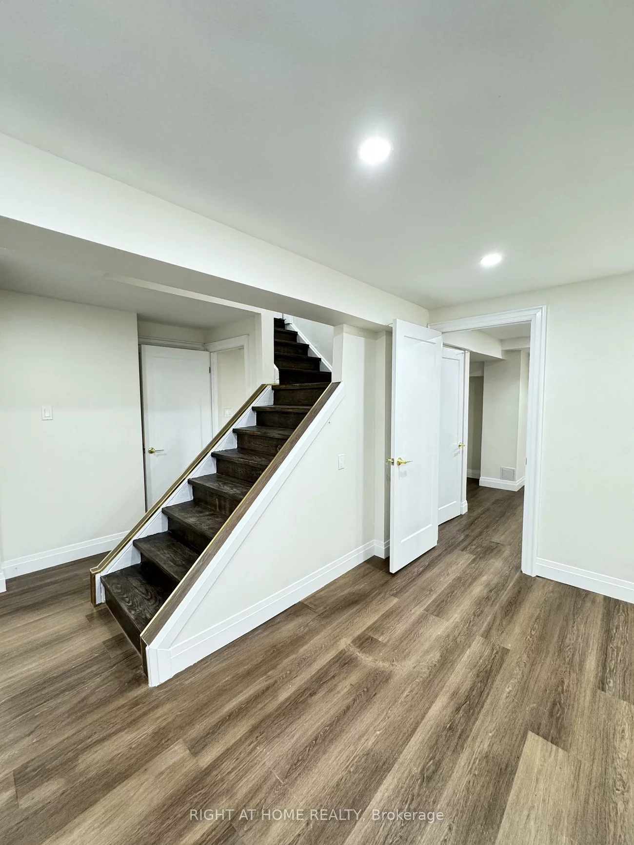 247, Hickling, Grove East, Barrie