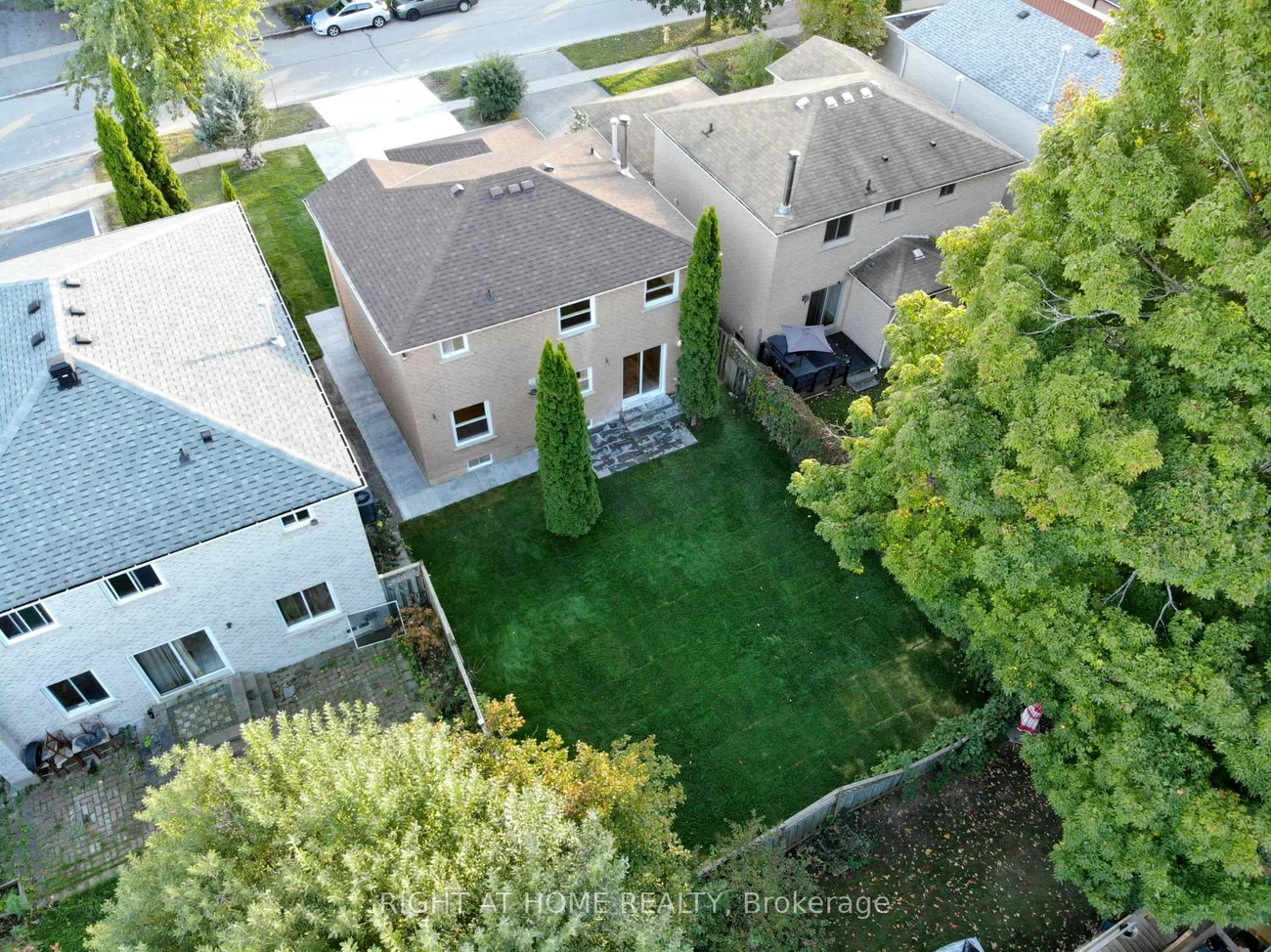 247, Hickling, Grove East, Barrie