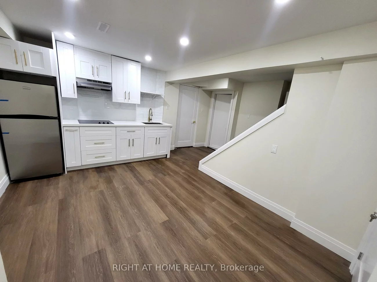 247, Hickling, Grove East, Barrie