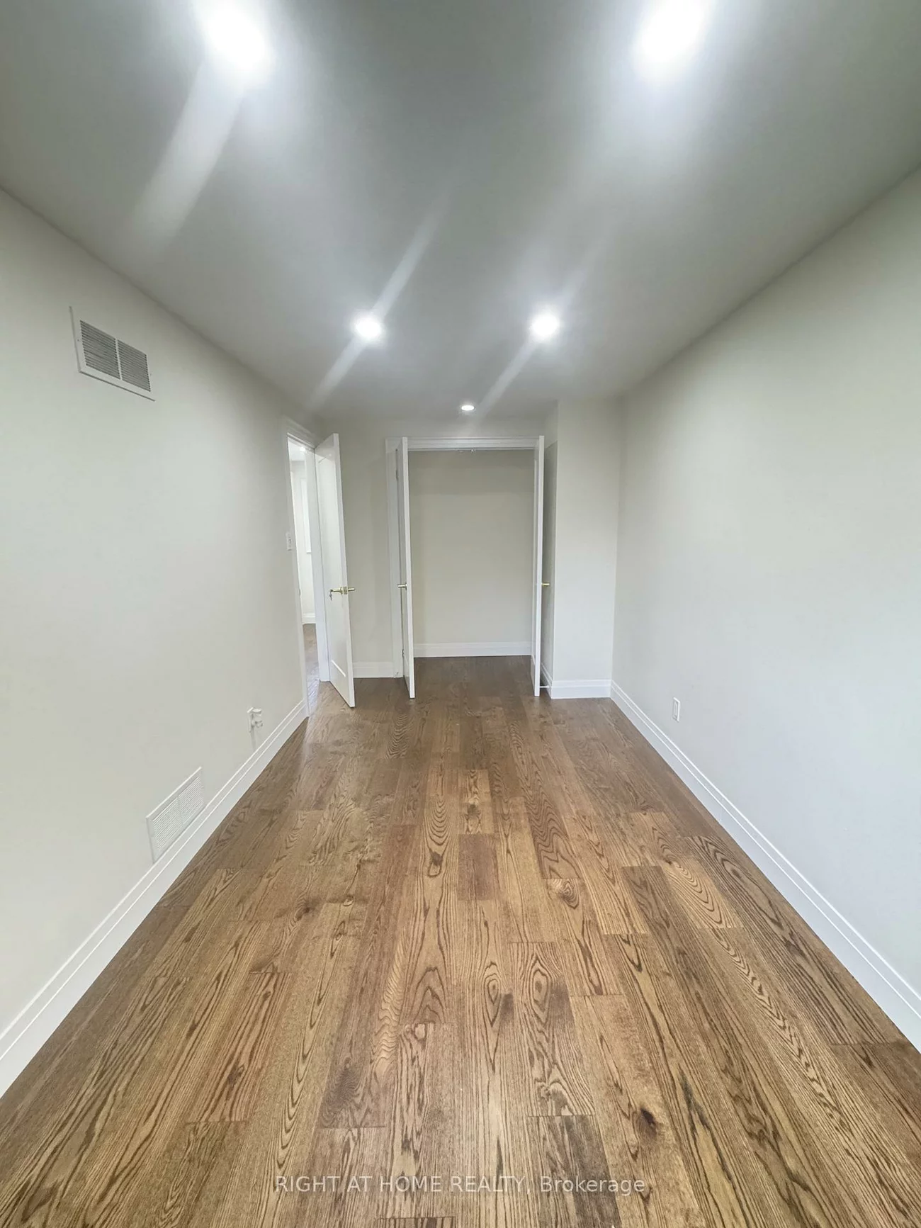 247, Hickling, Grove East, Barrie