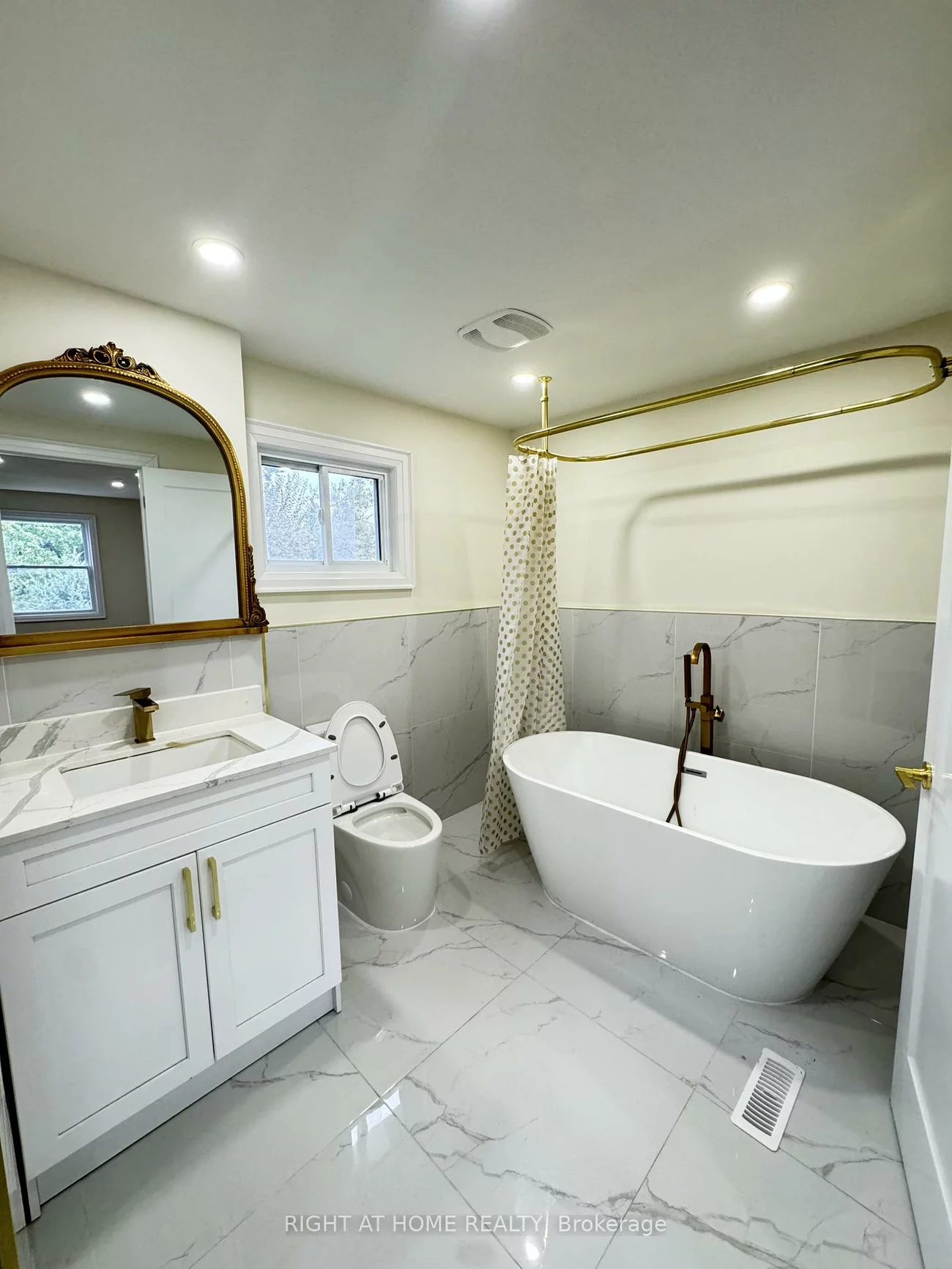 247, Hickling, Grove East, Barrie