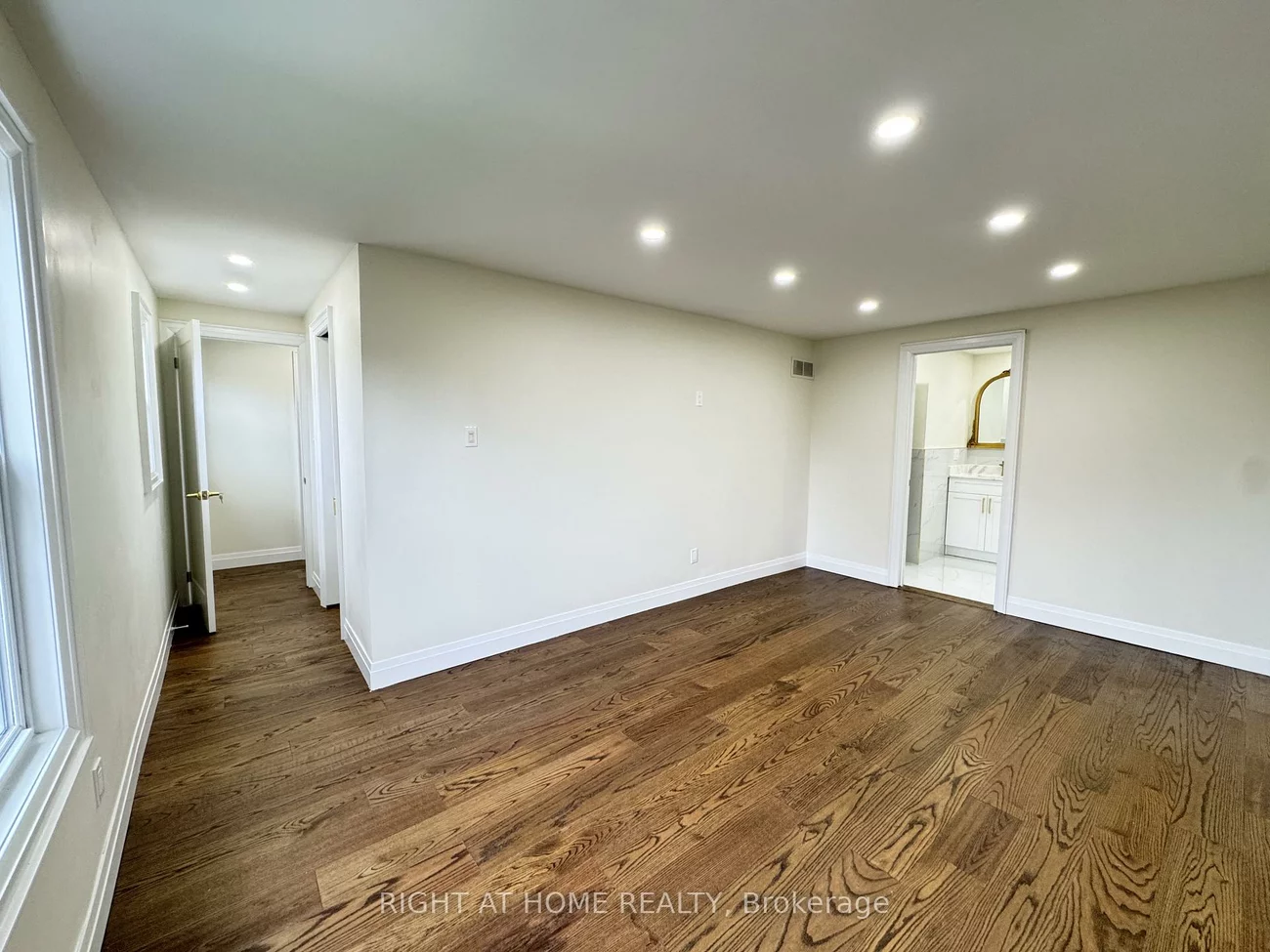 247, Hickling, Grove East, Barrie