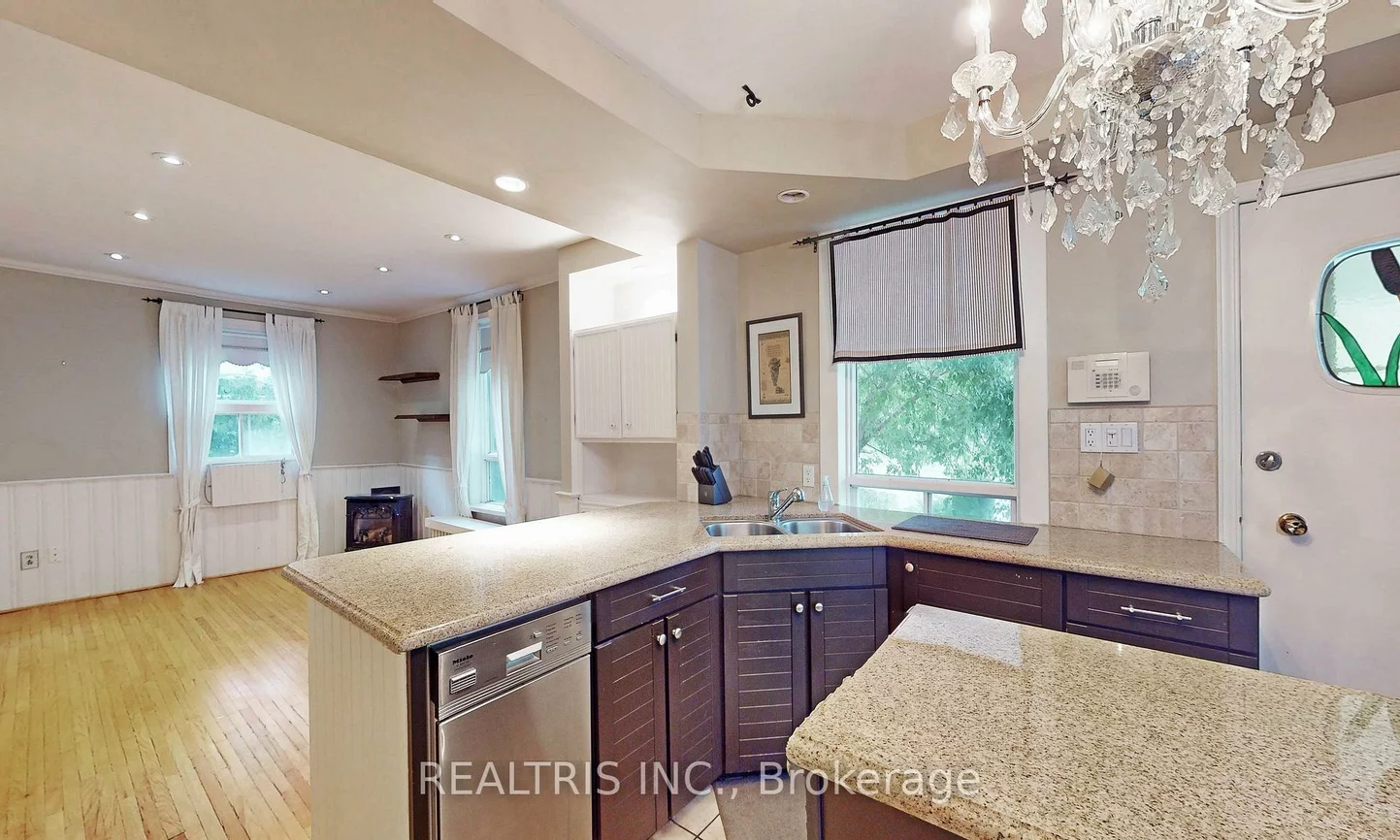 149, Worsley, City Centre, Barrie