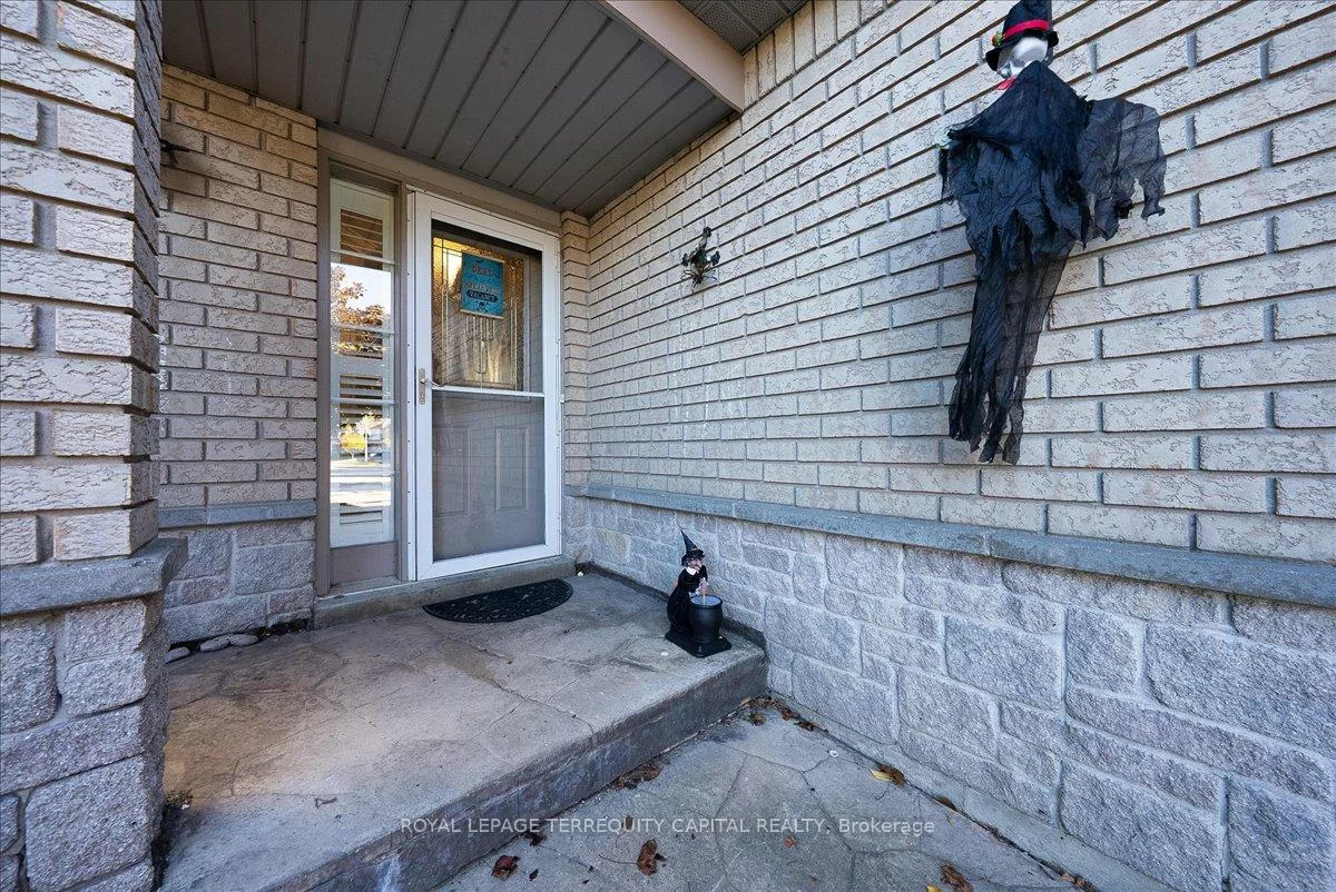 118, Leslie, Holly, Barrie