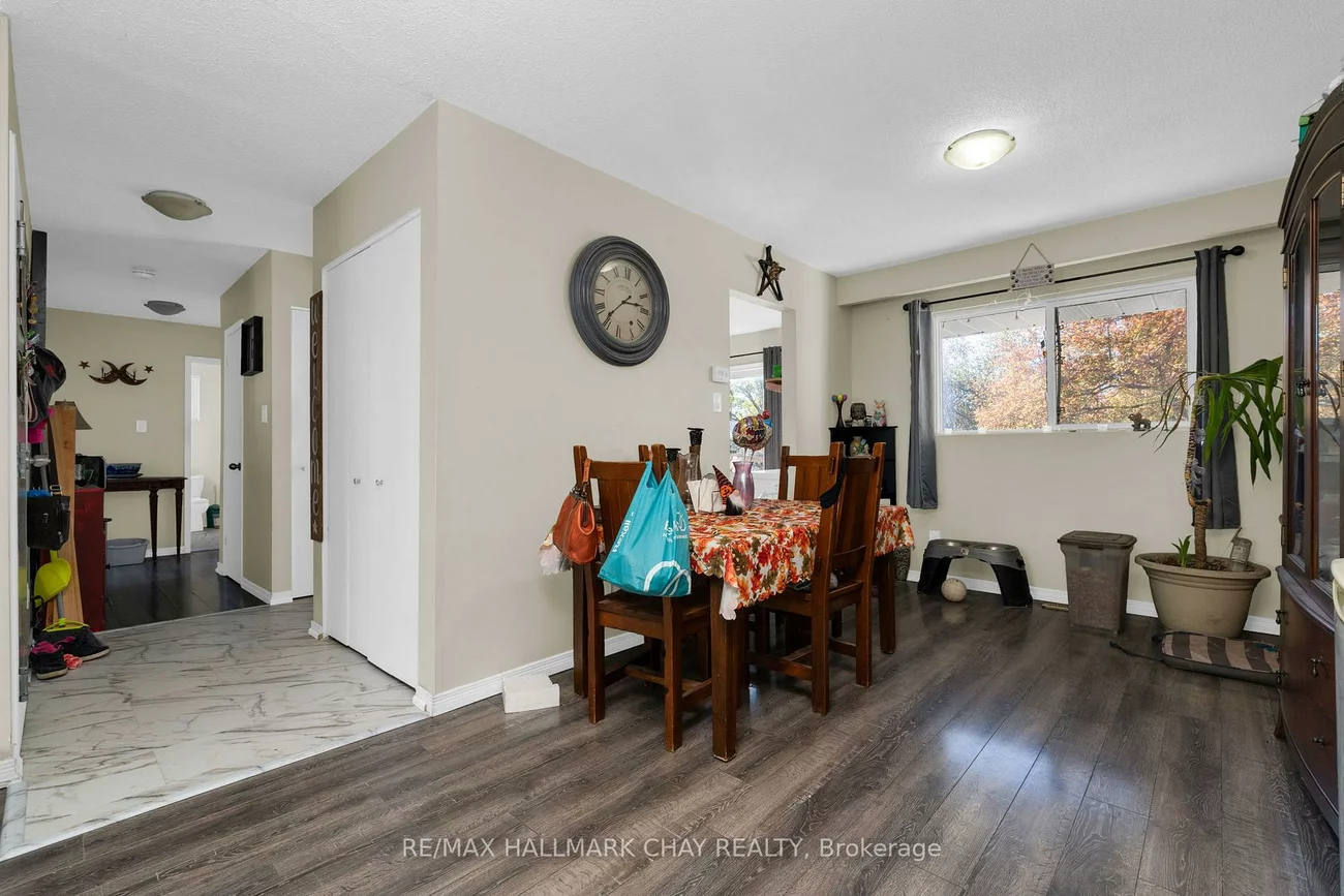 46, Carol, Allandale Heights, Barrie