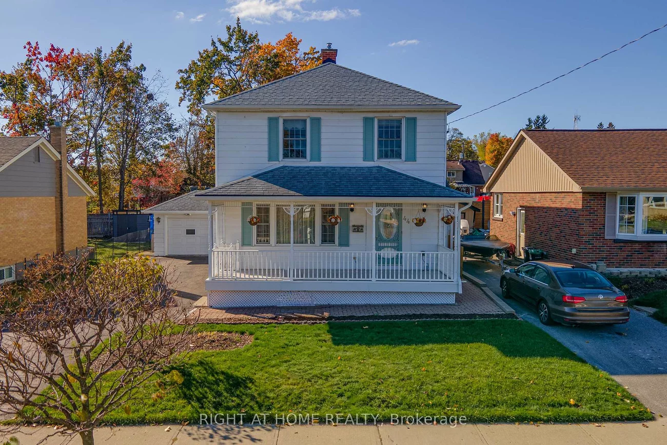 44, Newton, Wellington, Barrie