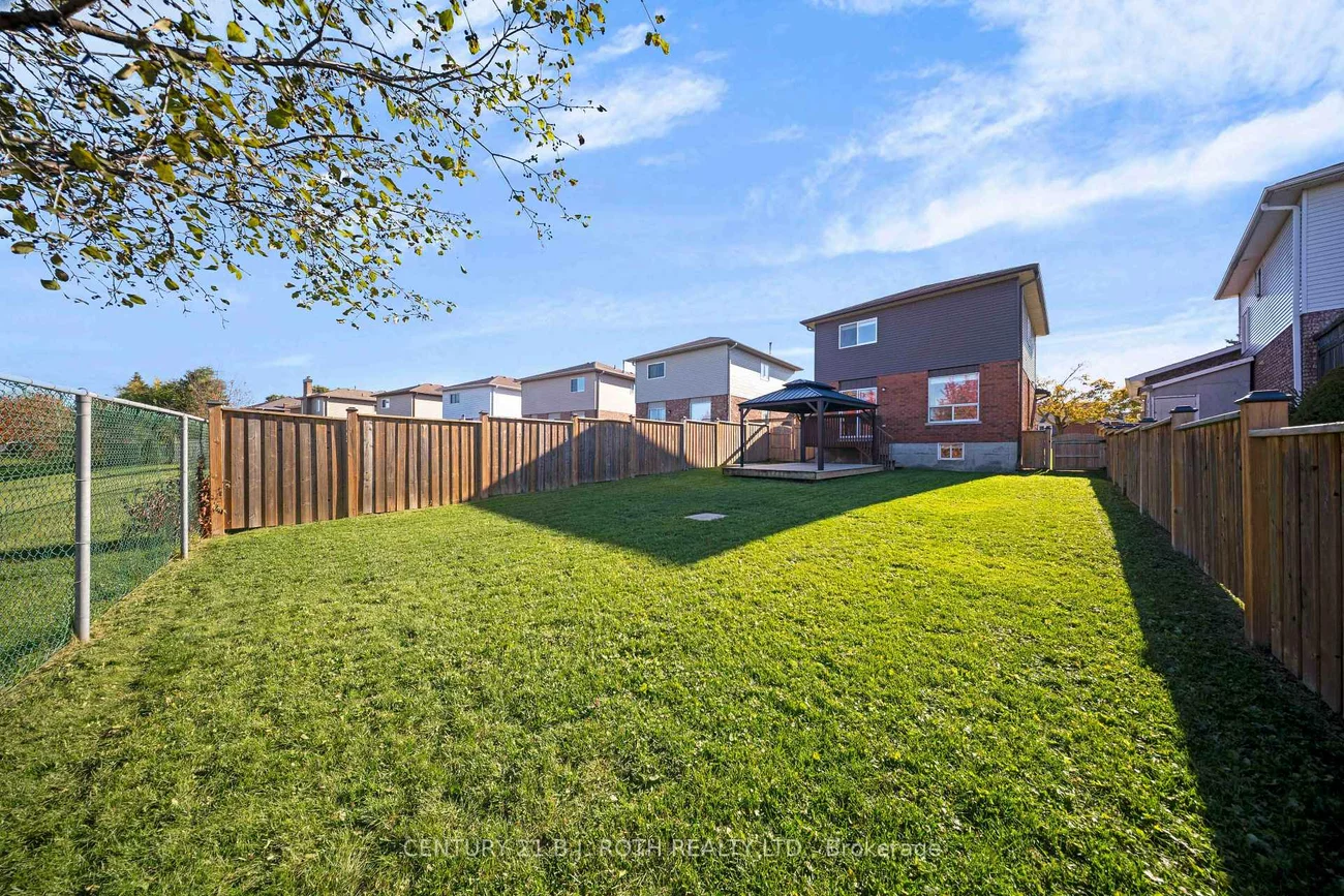 76, Arthur, Grove East, Barrie