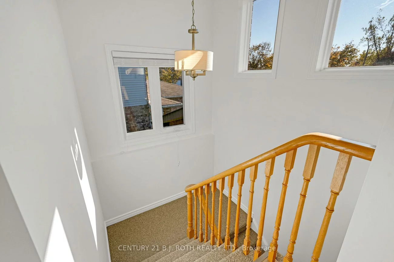 76, Arthur, Grove East, Barrie