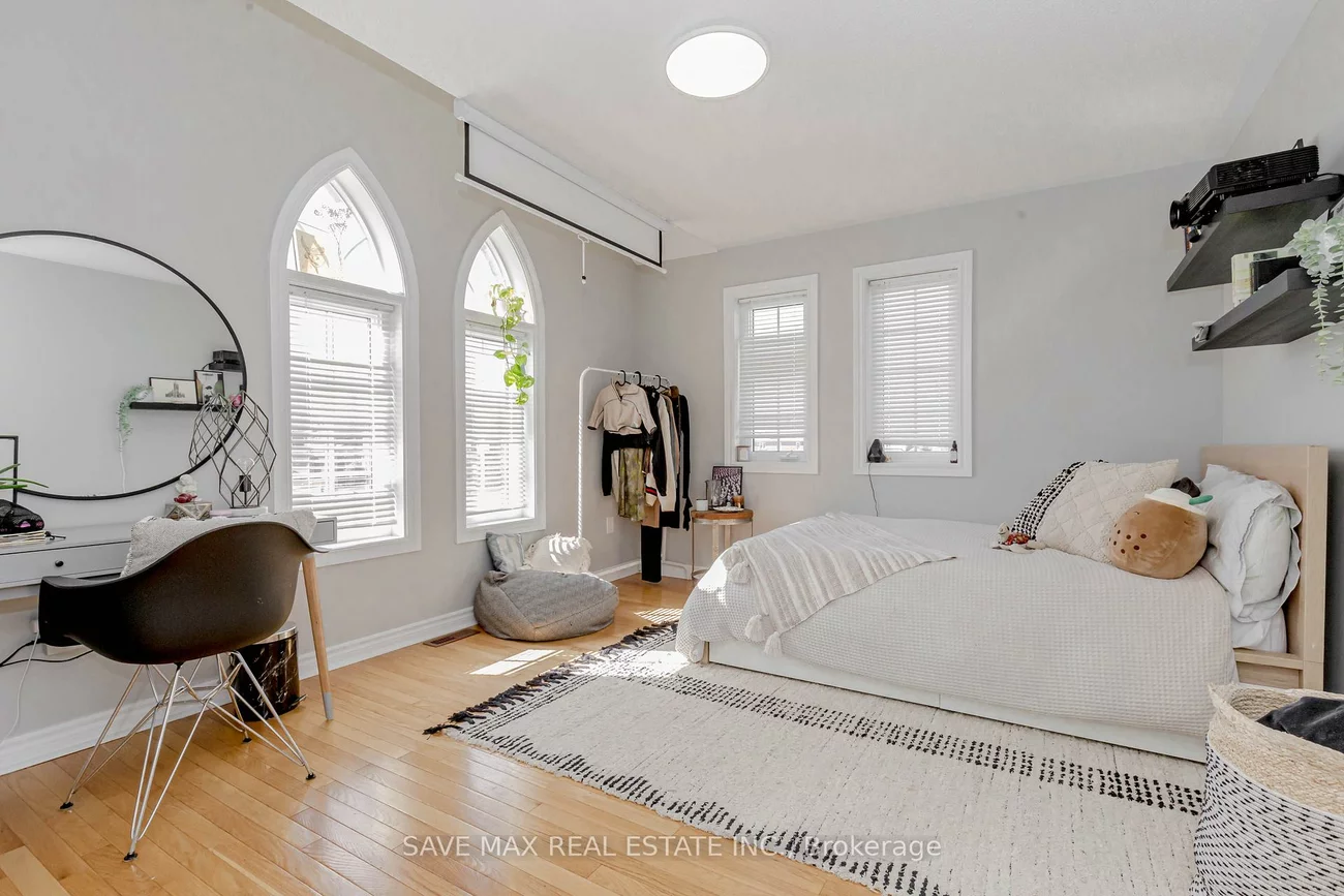 135, Prince William, Innis-Shore, Barrie