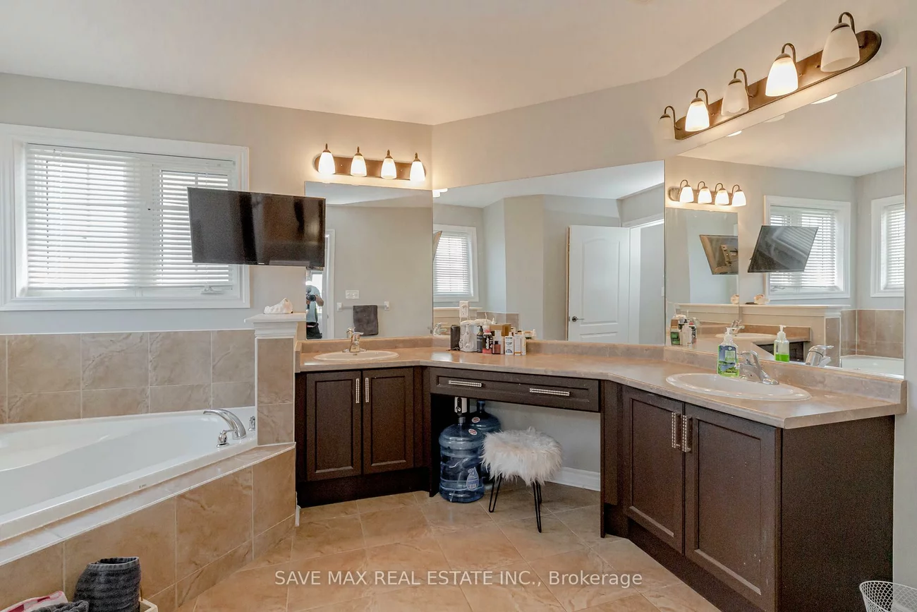 135, Prince William, Innis-Shore, Barrie