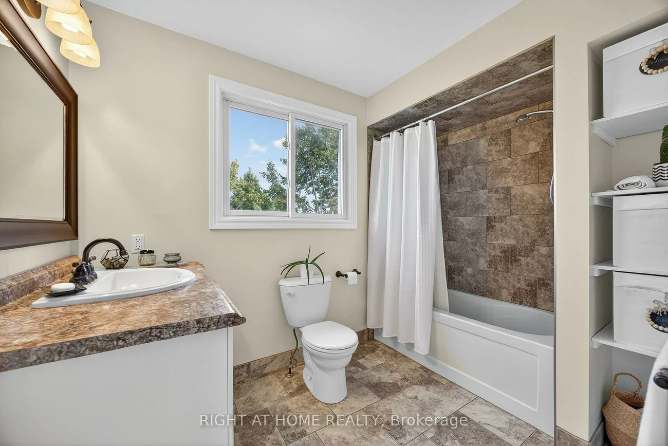 13, Orwell, Letitia Heights, Barrie