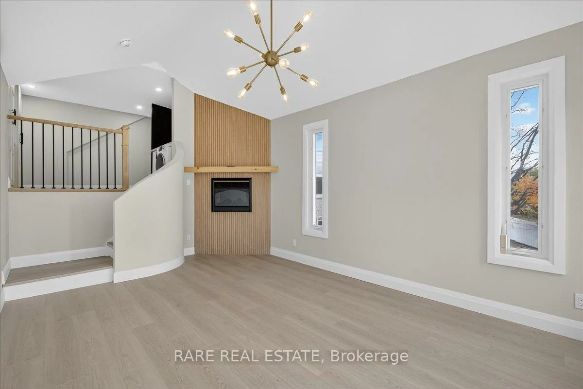 425, Codrington, Codrington, Barrie