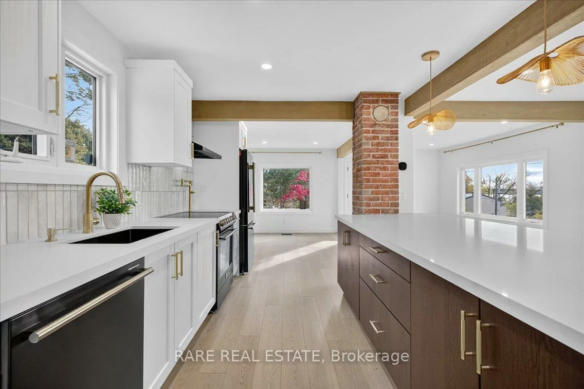 425, Codrington, Codrington, Barrie