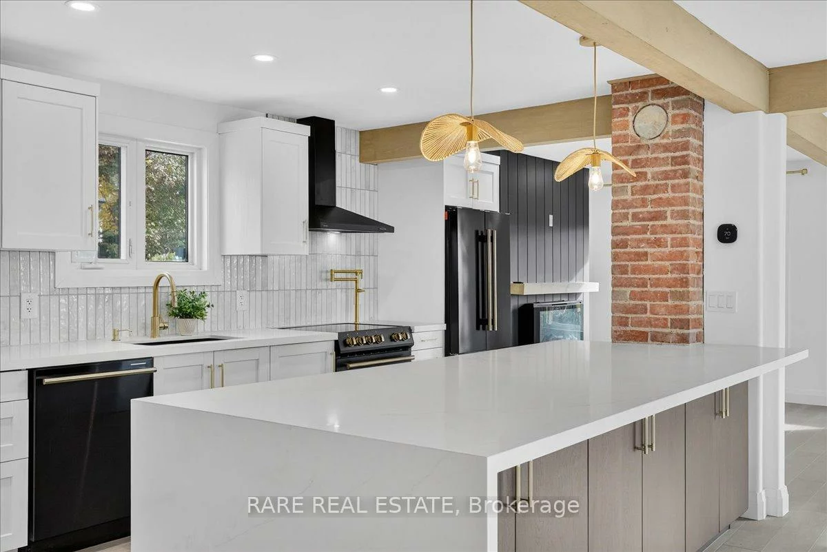 425, Codrington, Codrington, Barrie