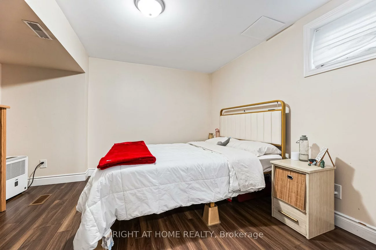 205, St Vincent, Wellington, Barrie