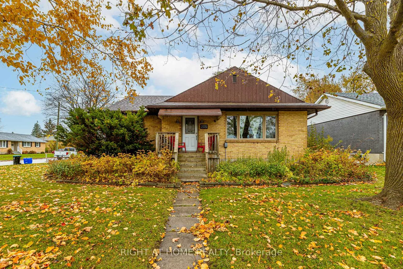 205, St Vincent, Wellington, Barrie