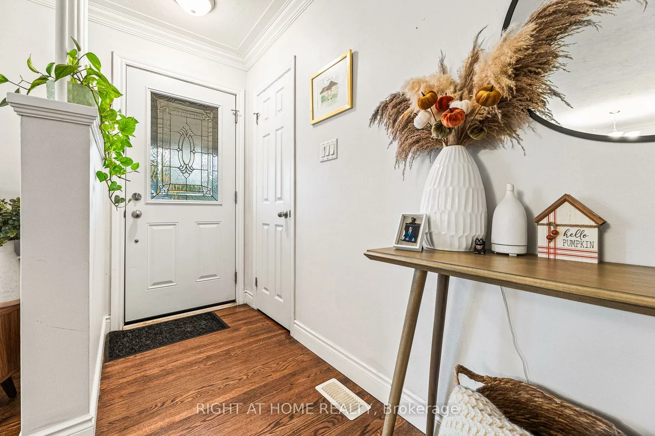 205, St Vincent, Wellington, Barrie