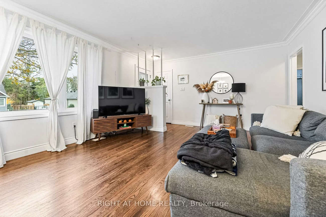 205, St Vincent, Wellington, Barrie