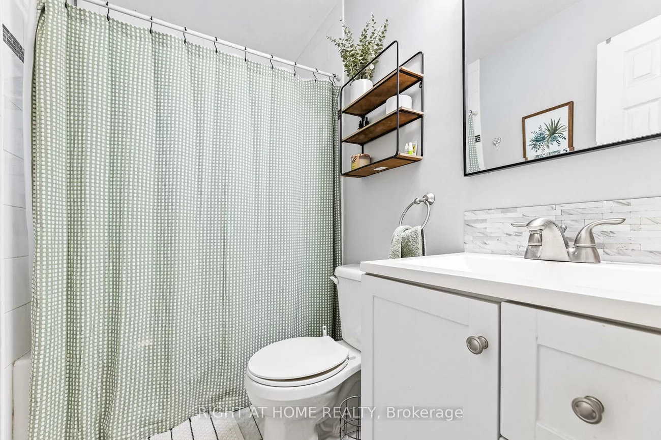 205, St Vincent, Wellington, Barrie