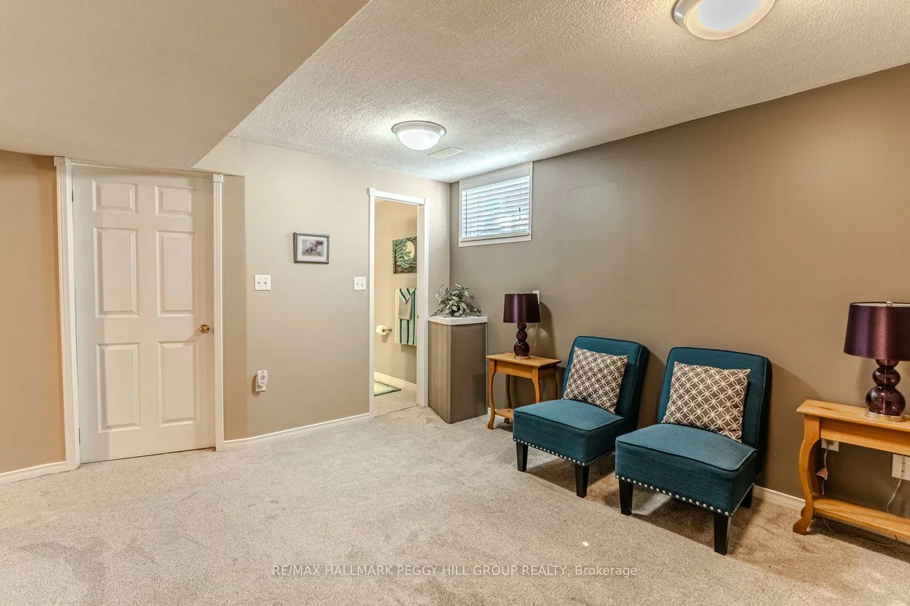 172, Sundew, Holly, Barrie