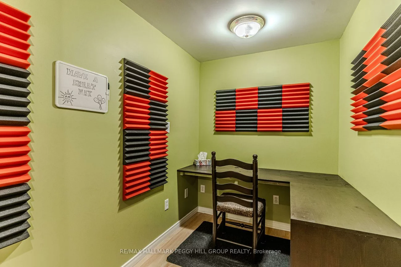 172, Sundew, Holly, Barrie