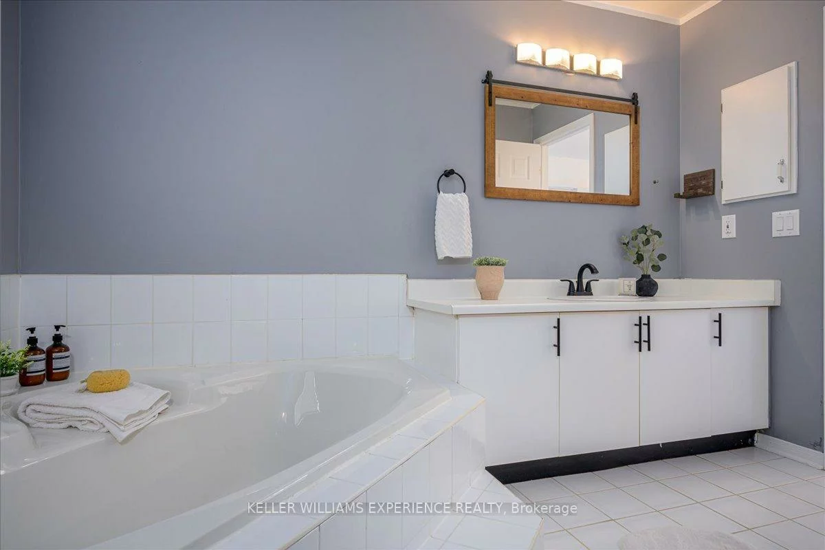 22, River Ridge, Bayshore, Barrie