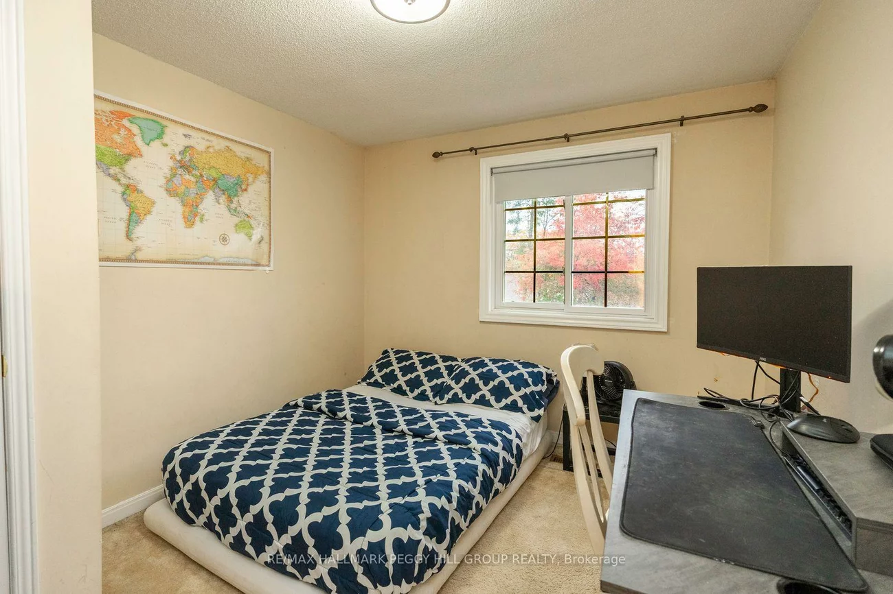 29, Chaucer, Letitia Heights, Barrie