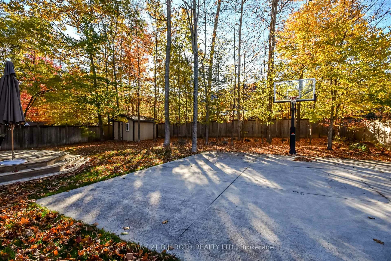 38, Camelot, Innis-Shore, Barrie