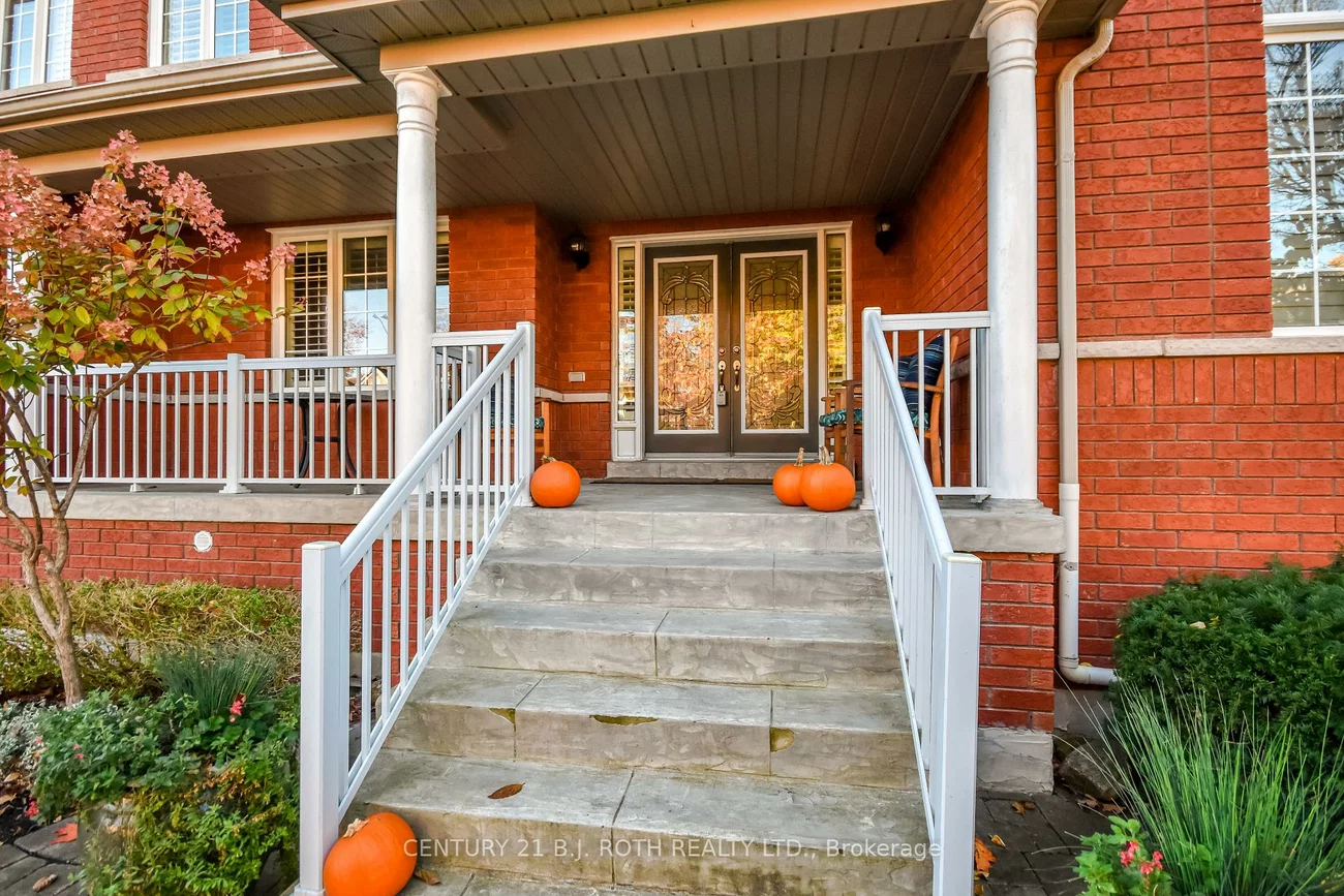 38, Camelot, Innis-Shore, Barrie