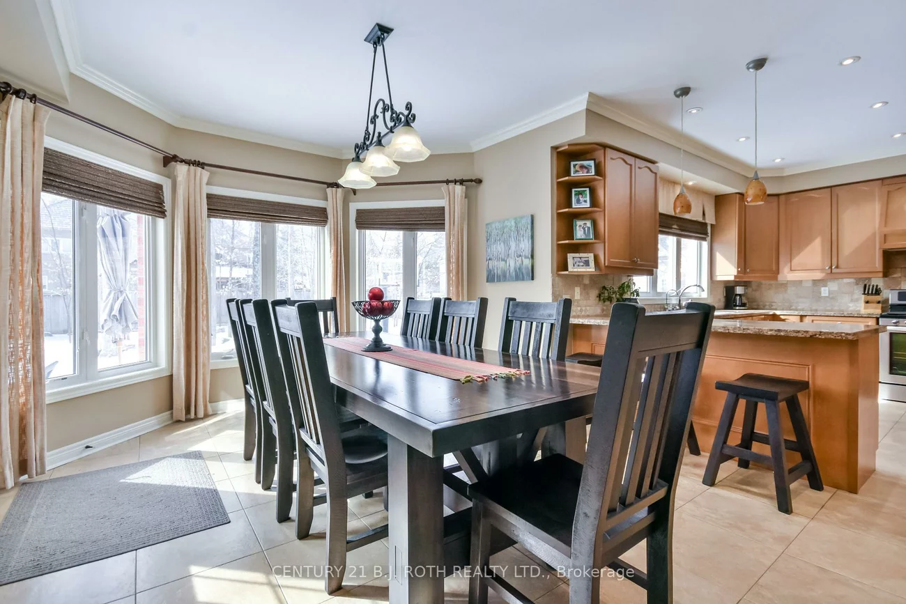 38, Camelot, Innis-Shore, Barrie