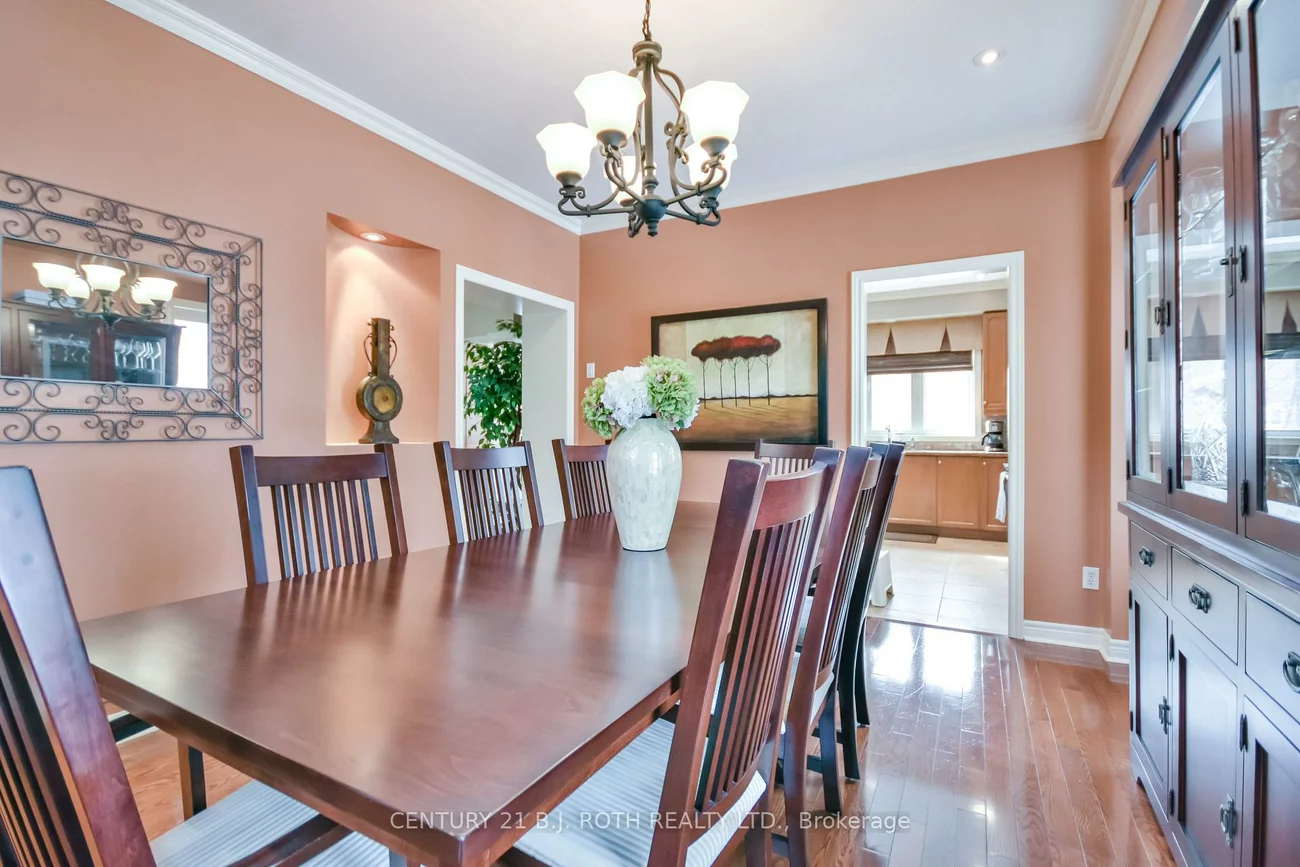 38, Camelot, Innis-Shore, Barrie