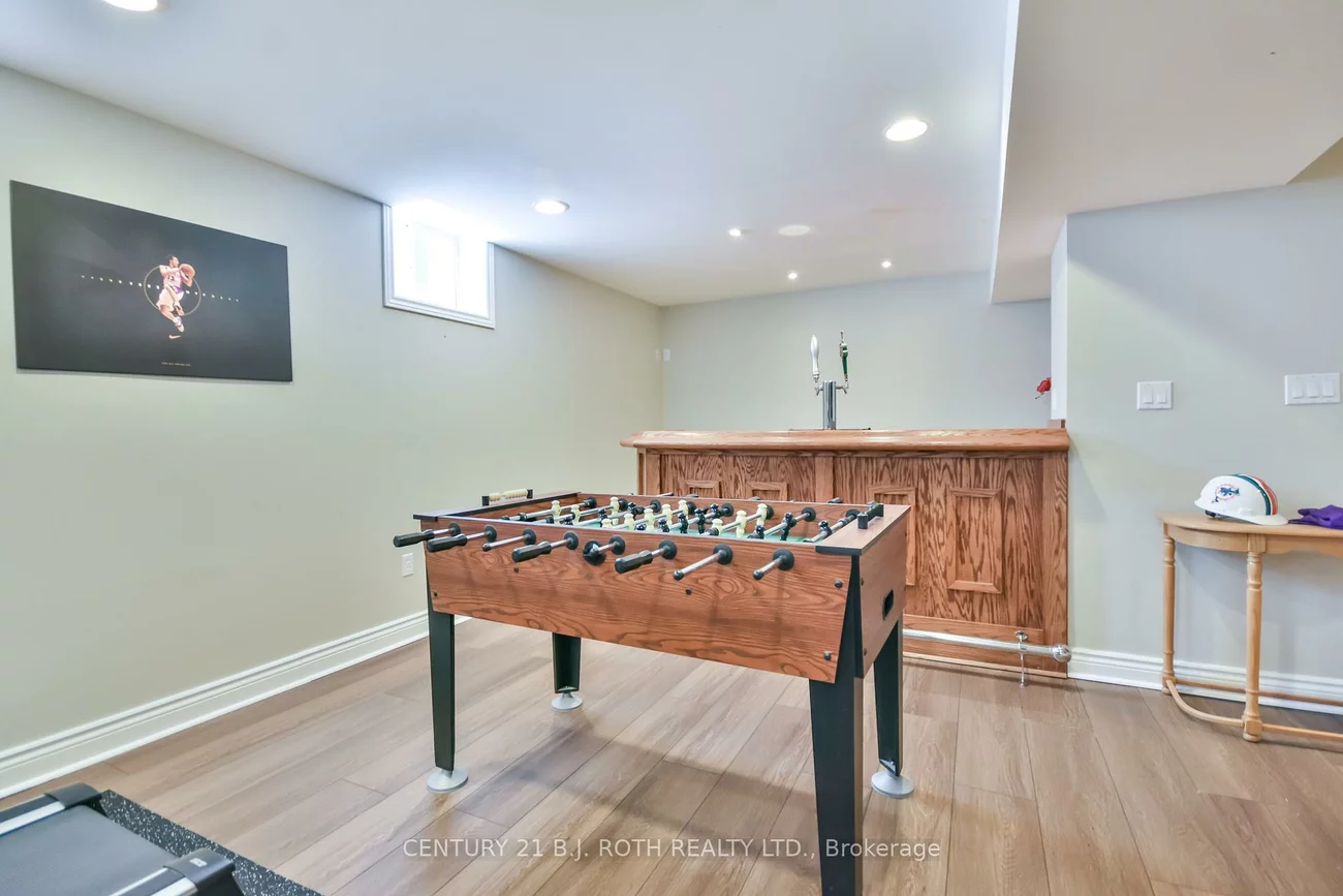 38, Camelot, Innis-Shore, Barrie