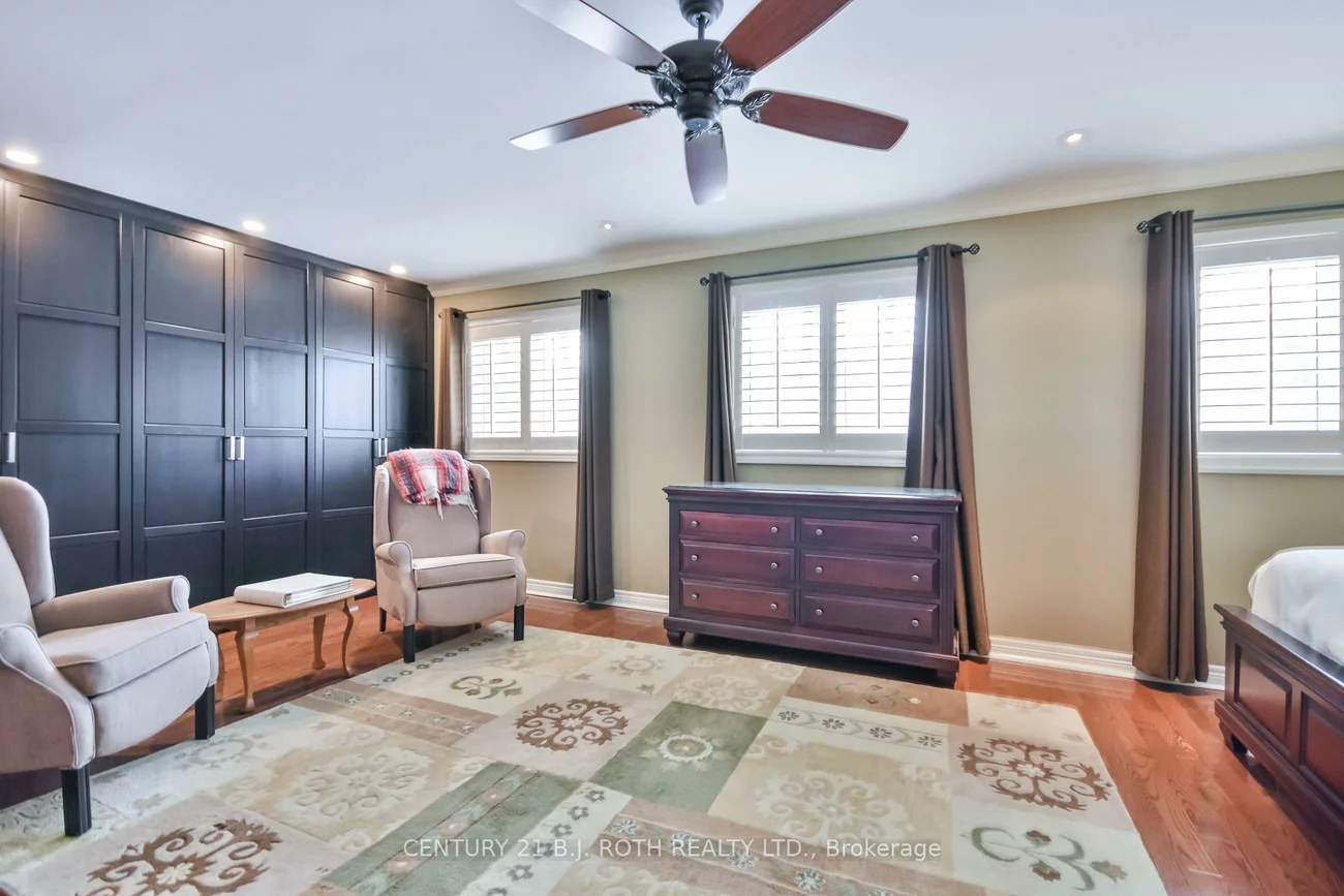 38, Camelot, Innis-Shore, Barrie